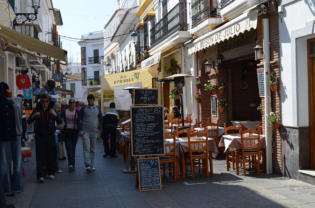 Cooks, carriages, beaches and bars… | Nerja Today